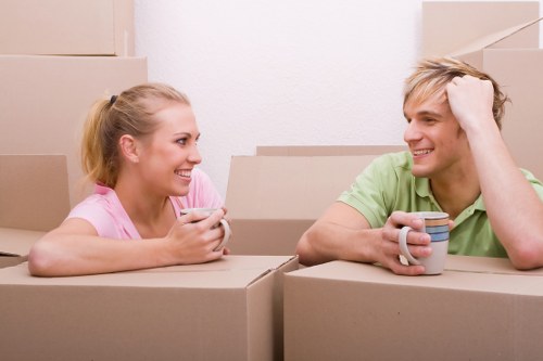 Commercial packing support for office relocation in Elmpark